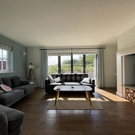 Caramel Cottage At The Bay Filey, Sleeps 6, 2 Dogs Welcome For Free Too 외부 사진