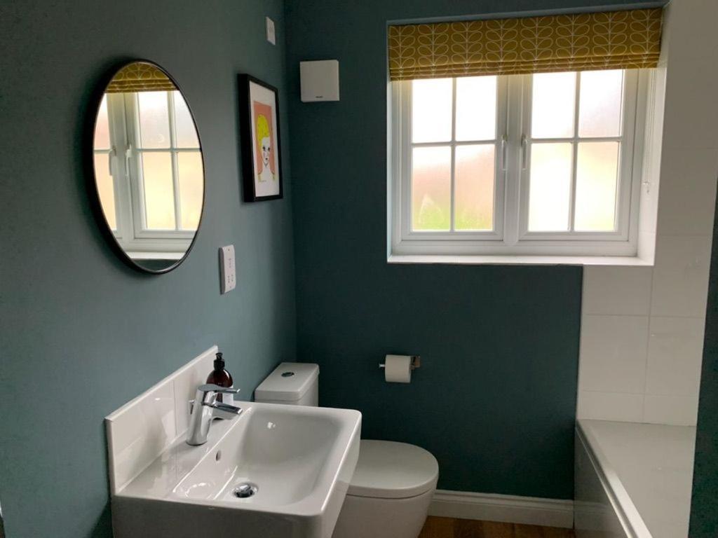 Caramel Cottage At The Bay Filey, Sleeps 6, 2 Dogs Welcome For Free Too 외부 사진