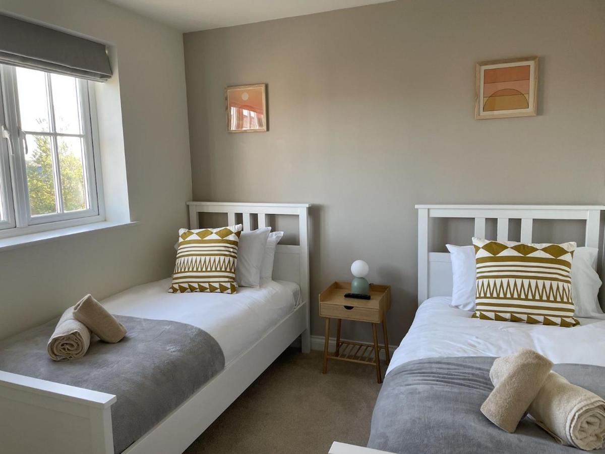 Caramel Cottage At The Bay Filey, Sleeps 6, 2 Dogs Welcome For Free Too 외부 사진