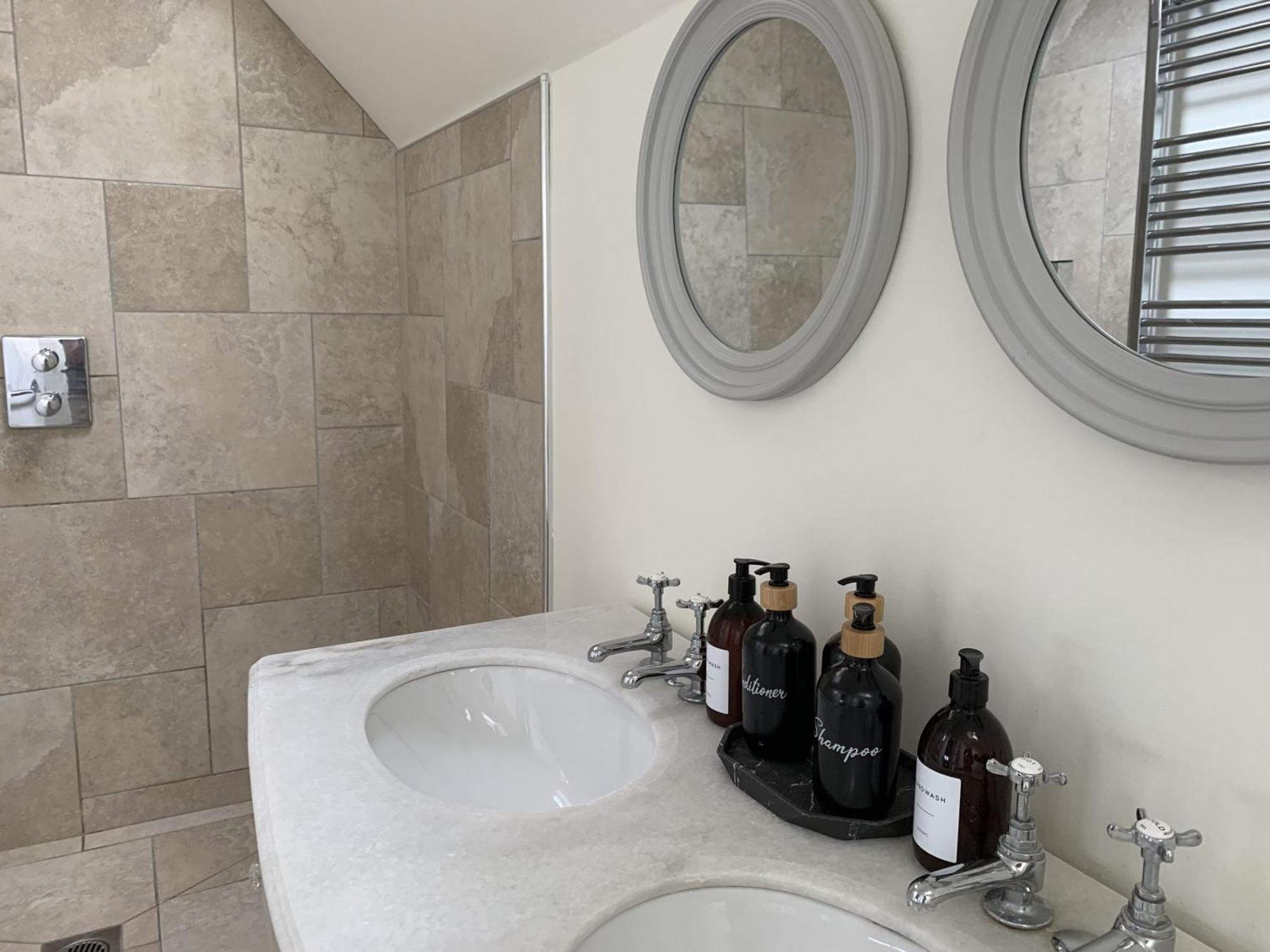 Caramel Cottage At The Bay Filey, Sleeps 6, 2 Dogs Welcome For Free Too 외부 사진
