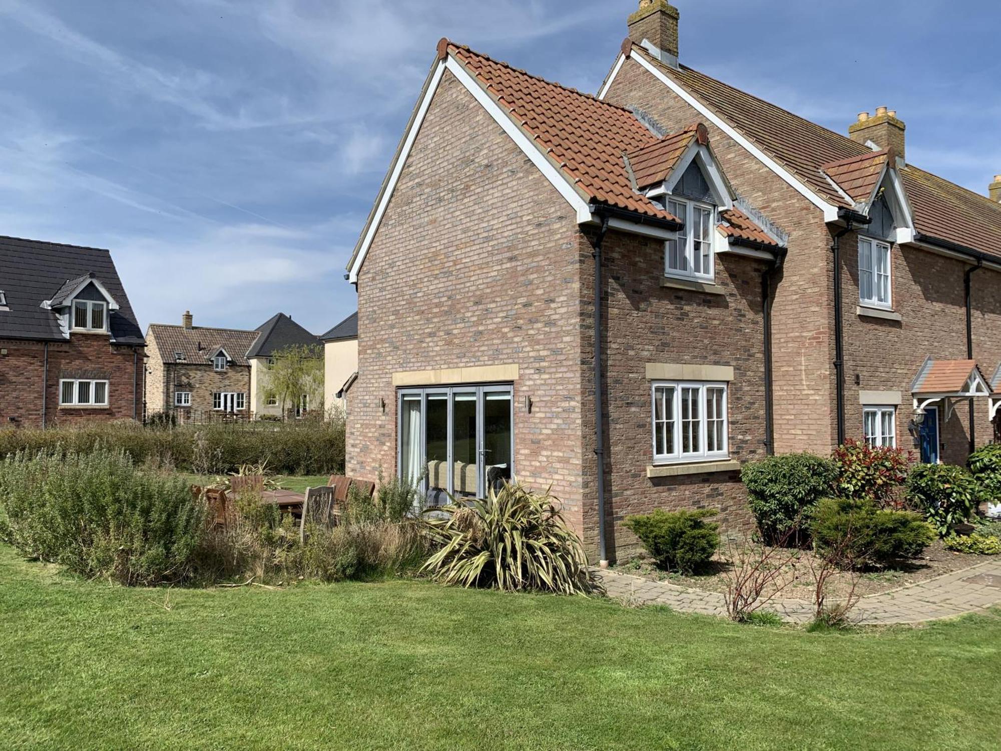 Caramel Cottage At The Bay Filey, Sleeps 6, 2 Dogs Welcome For Free Too 외부 사진