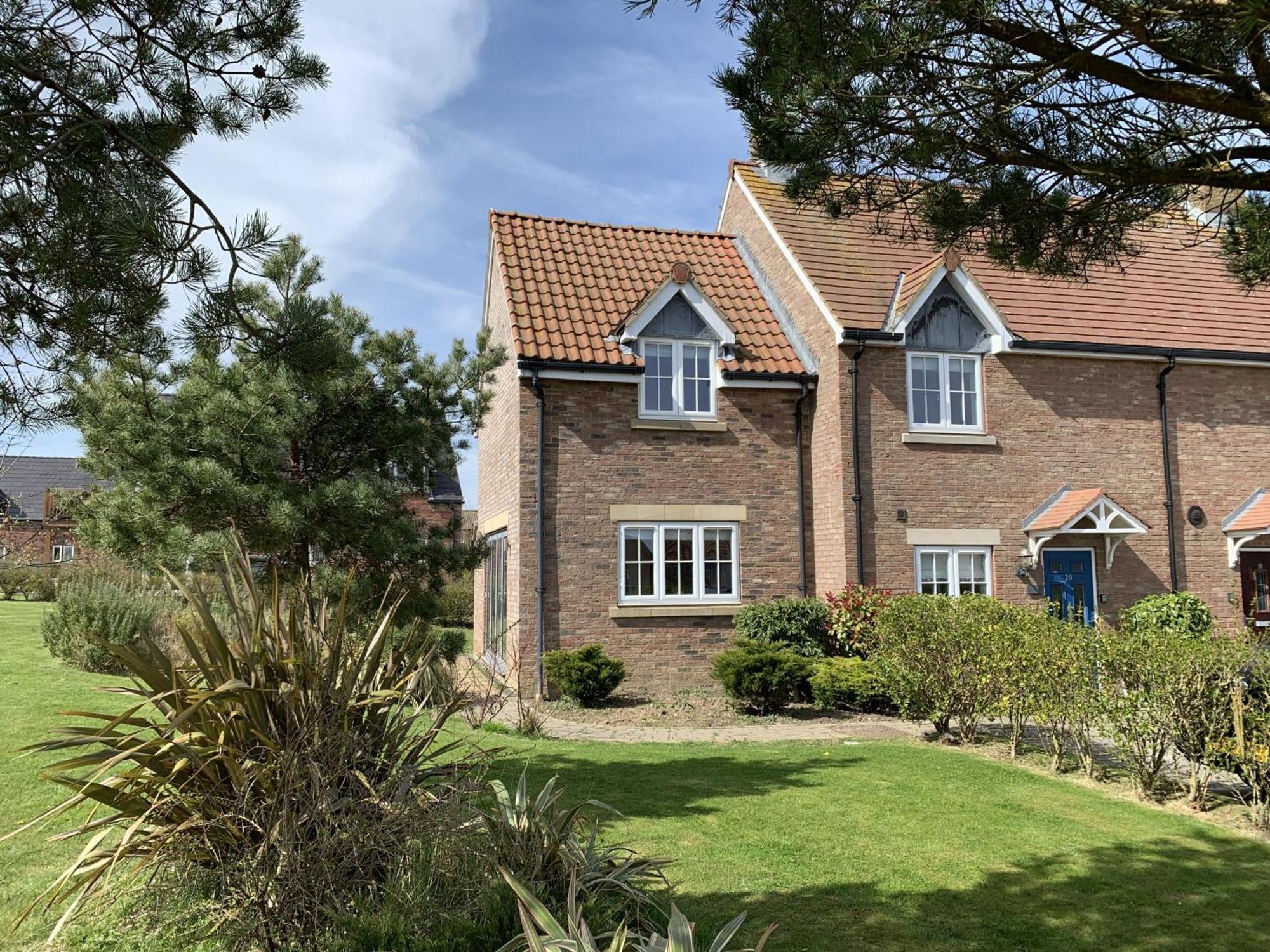 Caramel Cottage At The Bay Filey, Sleeps 6, 2 Dogs Welcome For Free Too 외부 사진